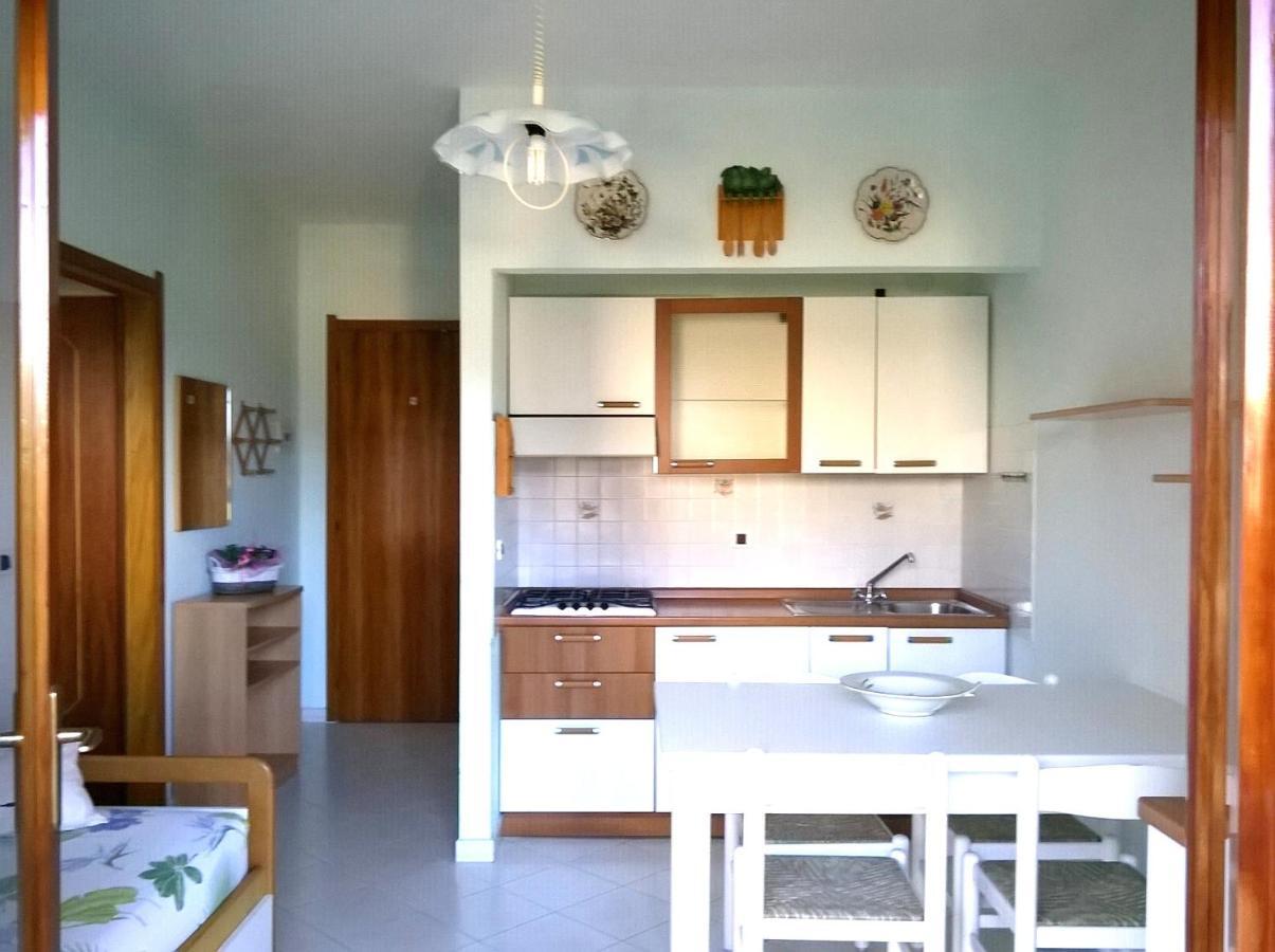 Lucerna Apartments At Sabbiadoro Beach Линьяно-Саббьядоро Экстерьер фото