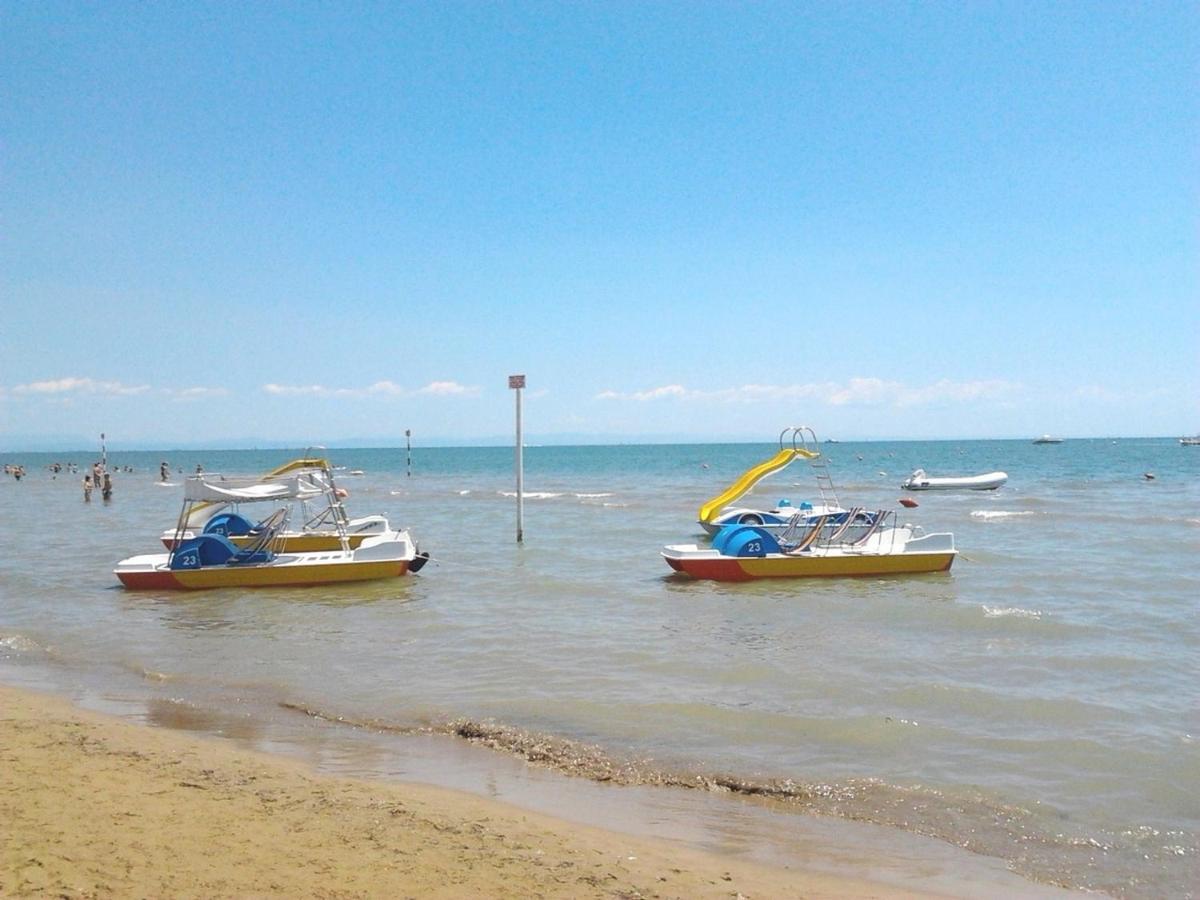 Lucerna Apartments At Sabbiadoro Beach Линьяно-Саббьядоро Экстерьер фото